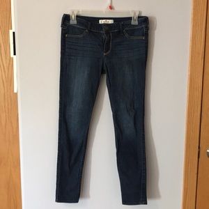 Dark wash hollister Jeans